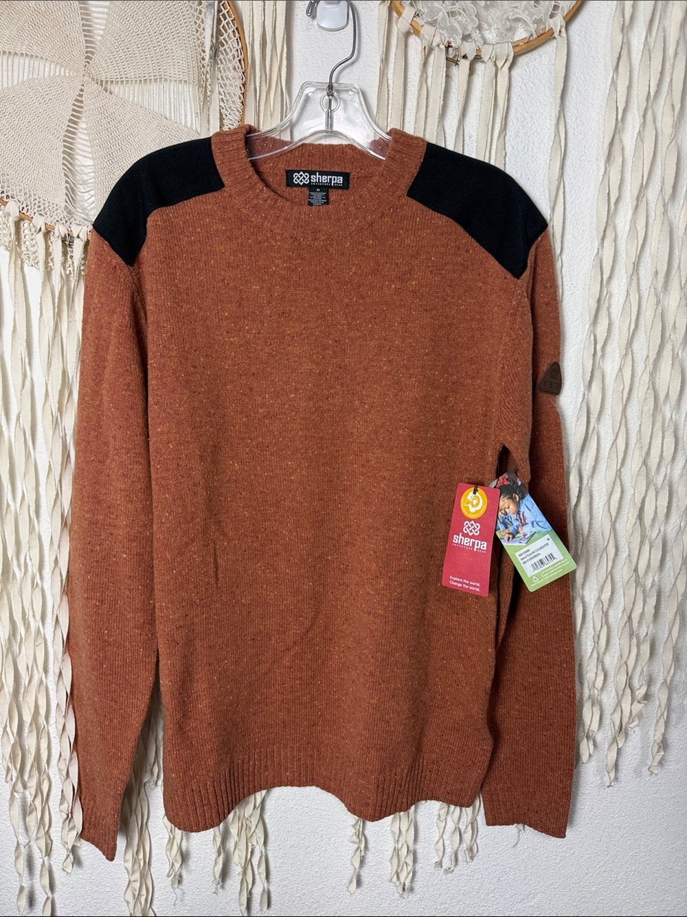 Sherpa Adventure Gear NWT Men's 100% Merino Wool Crewneck Pullover Size M
